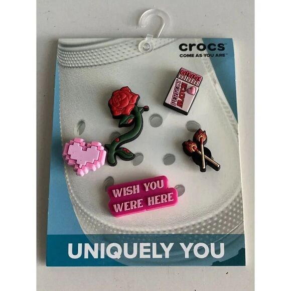 5 Pack CROCS Jibbitz Charms Valentines Girly Heart Rose Perfect Match NEW - Picture 1 of 9